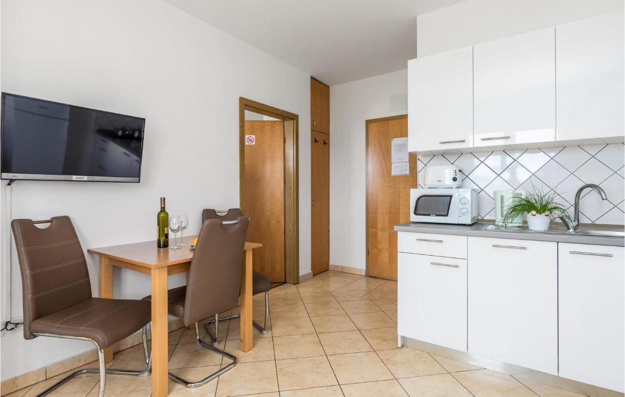 Nice Apartment In Volosko With Kitchen Eksteriør bilde